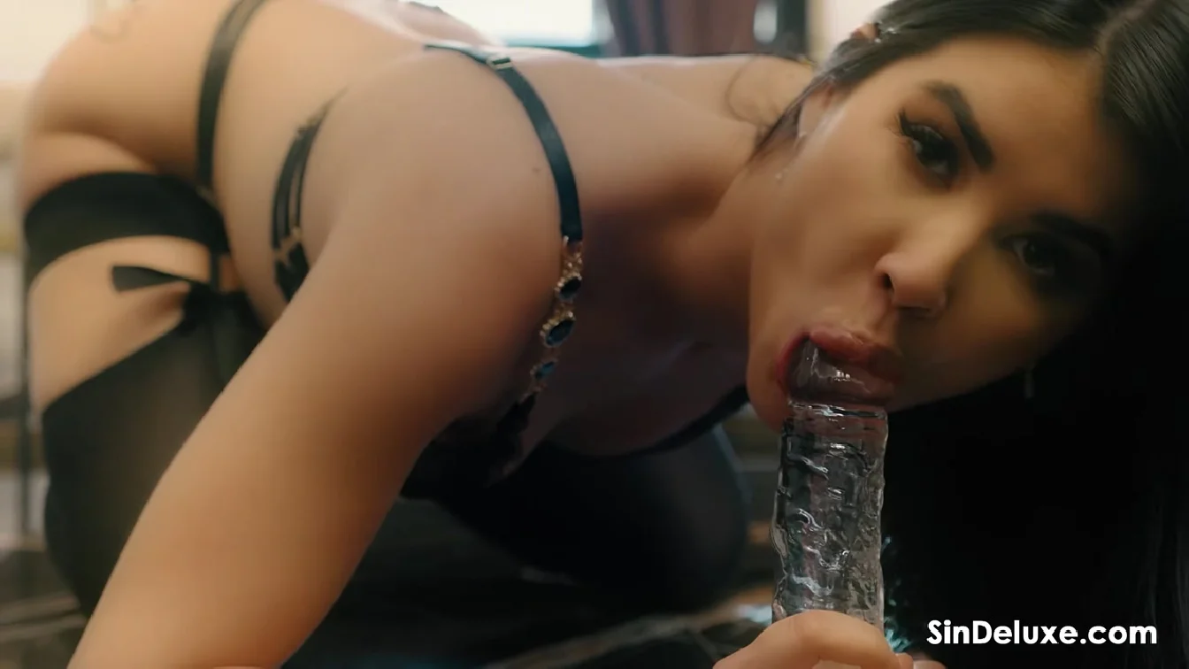 Preview of SinDeluxe Lady Dee Hardcore XXX